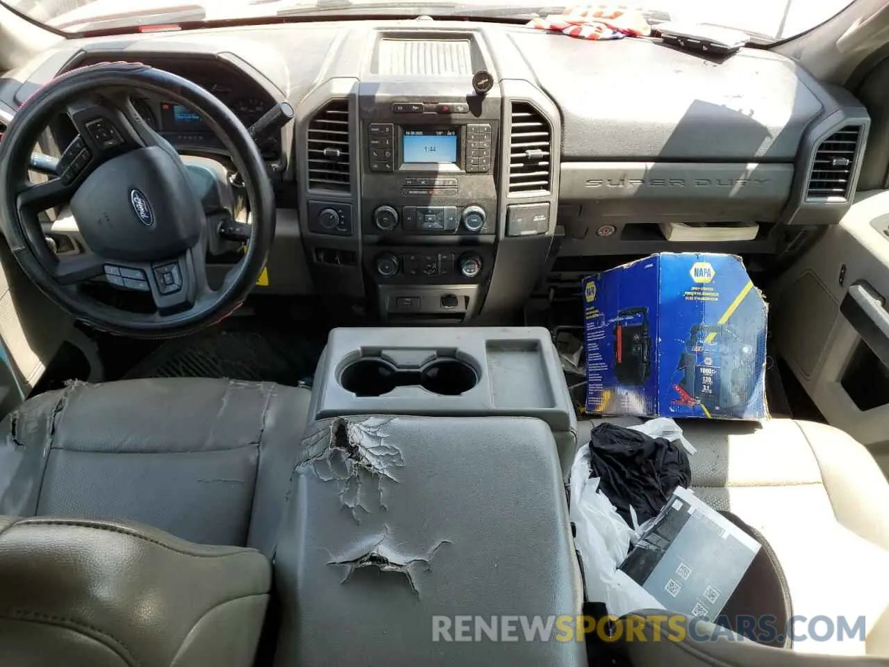 8 Photograph of a damaged car 1FT8W3DT3MED18310 FORD F350 2021