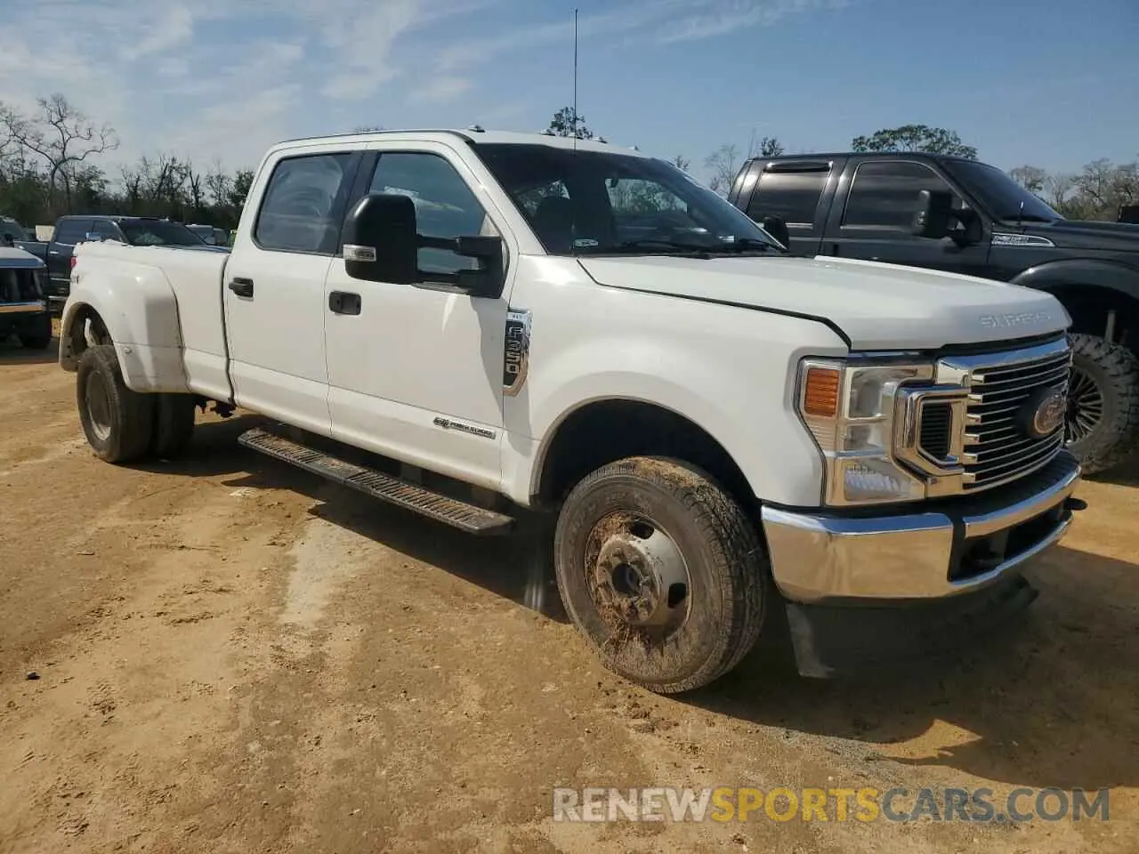 4 Photograph of a damaged car 1FT8W3DT4MED43846 FORD F350 2021