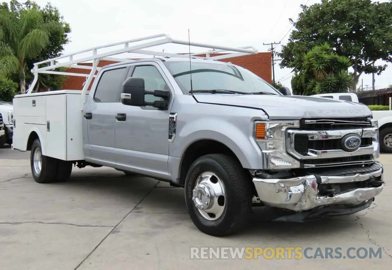 1 Photograph of a damaged car 1FD8W3GN5NEF58887 FORD F350 2022
