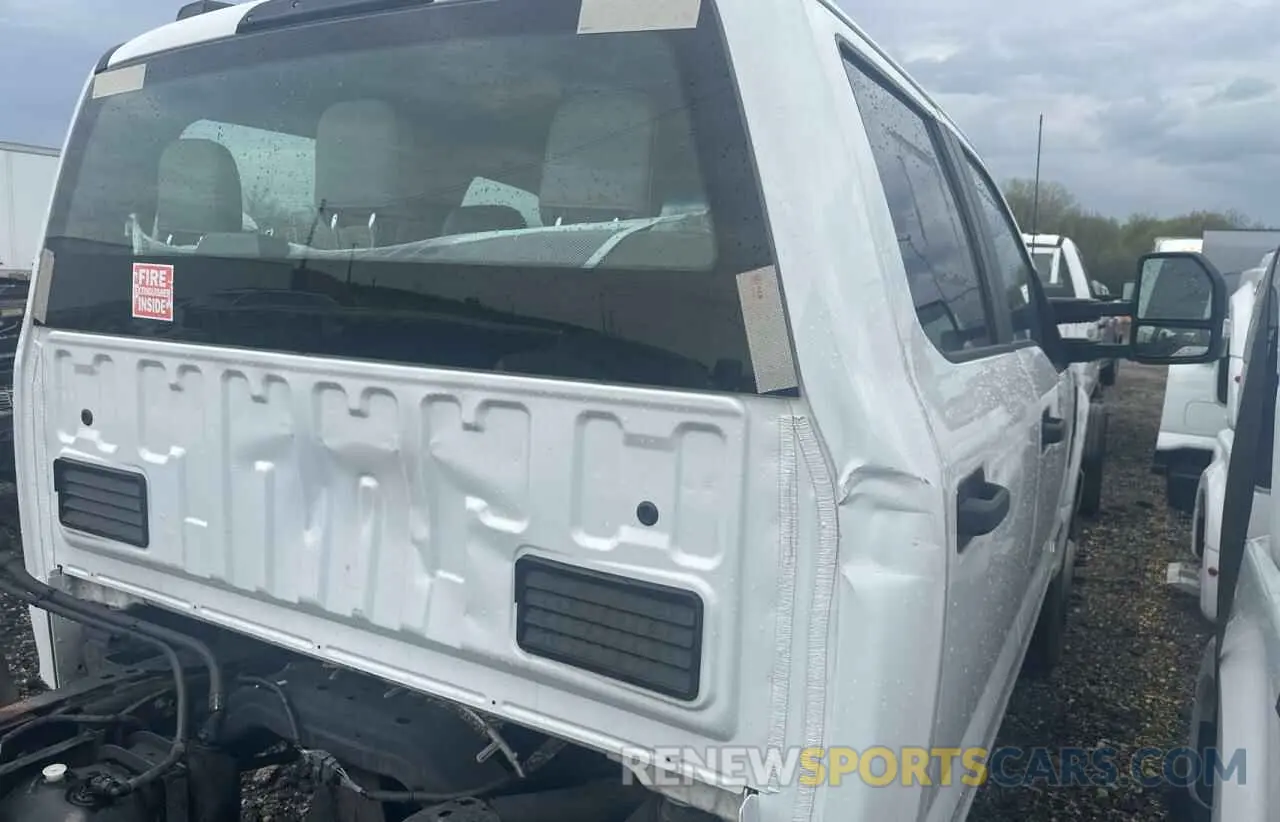 4 Photograph of a damaged car 1FD8W3HT3NED68650 FORD F350 2022