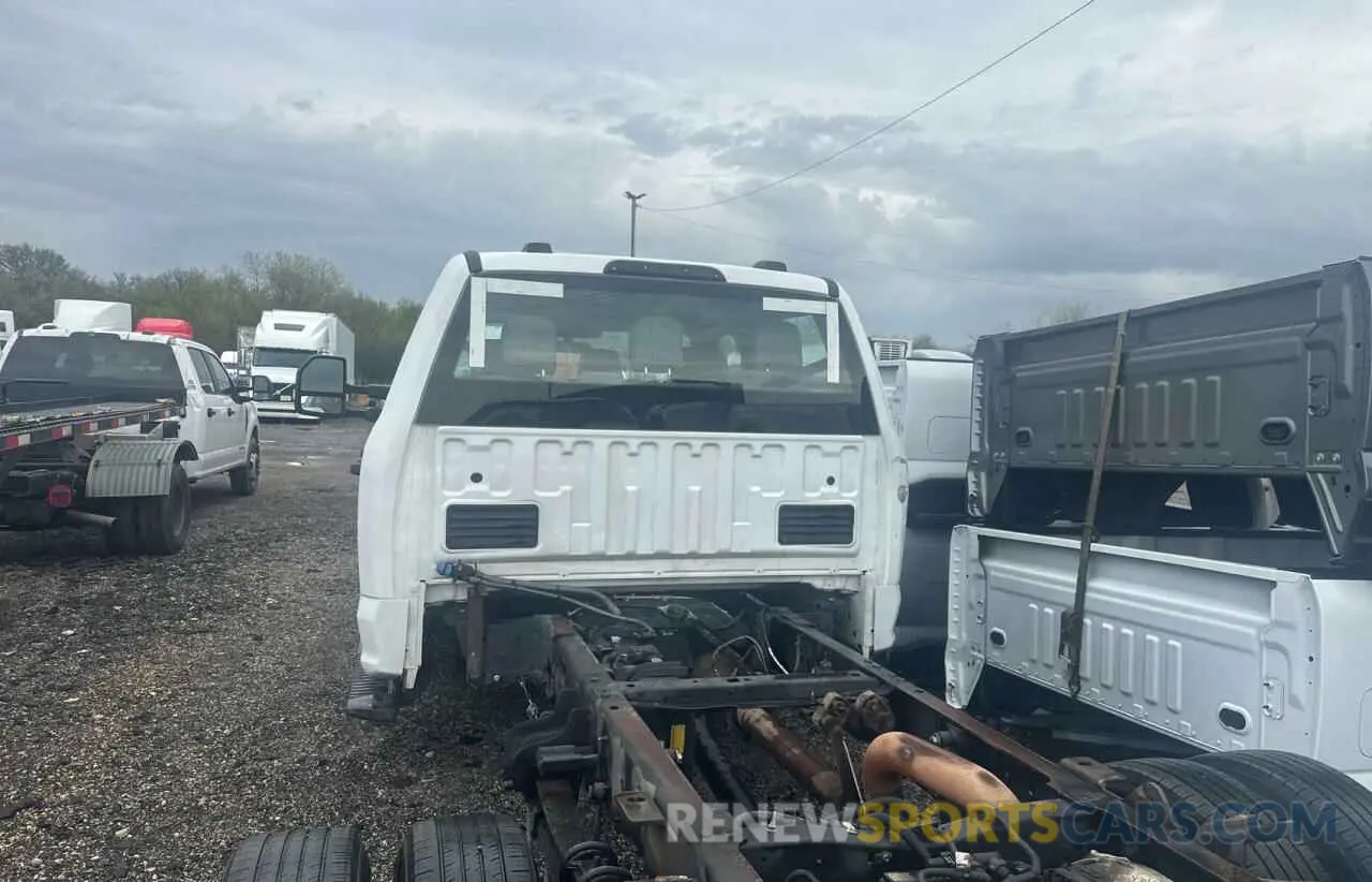 3 Photograph of a damaged car 1FD8W3HT9NED09912 FORD F350 2022