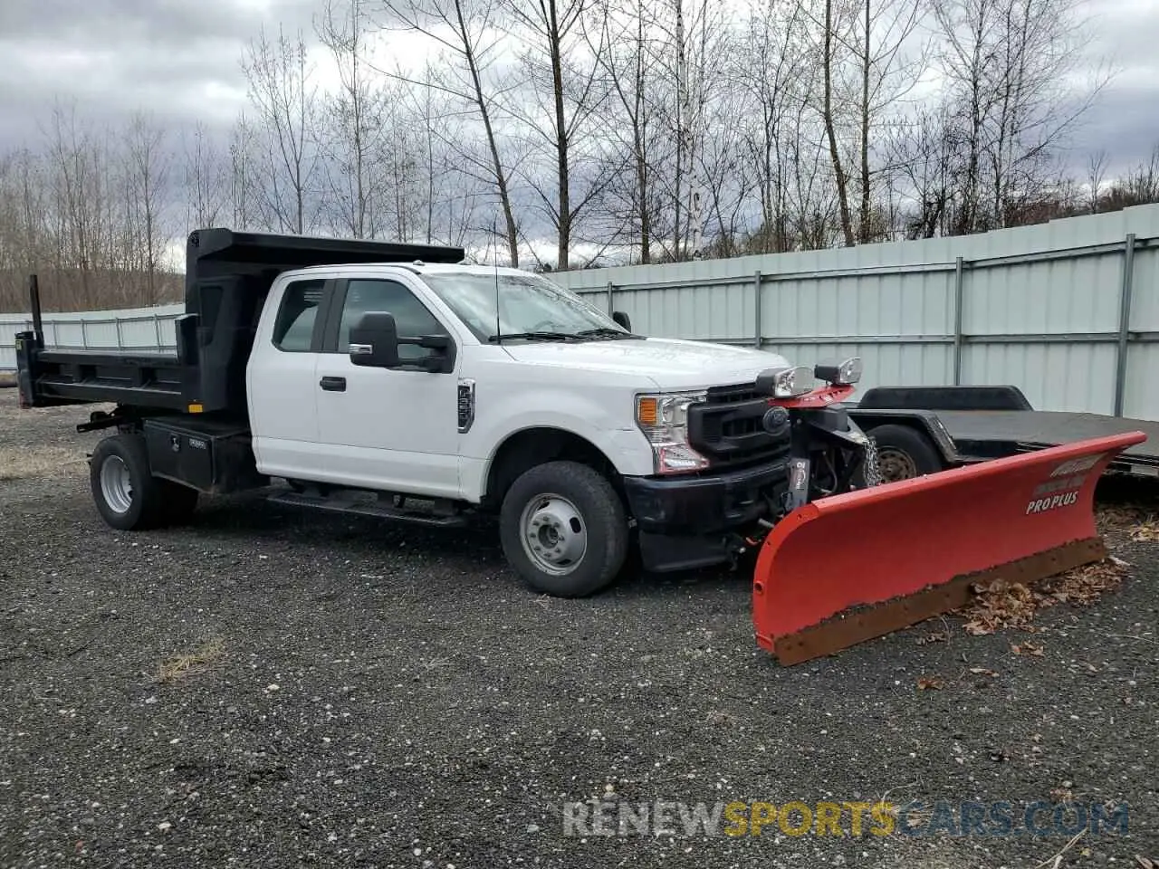 4 Photograph of a damaged car 1FD8X3HN7NEC74253 FORD F350 2022