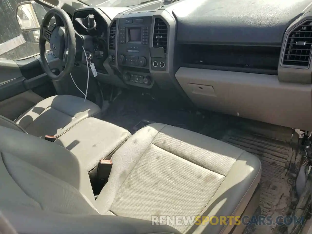 8 Photograph of a damaged car 1FDRF3F64NEG15319 FORD F350 2022