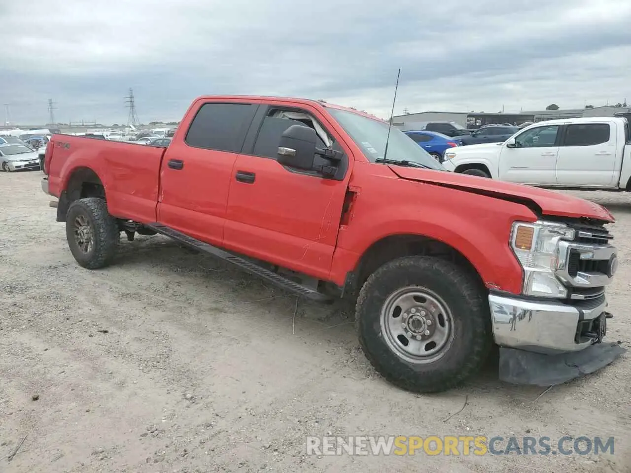 4 Photograph of a damaged car 1FT8W3BN3NED72339 FORD F350 2022