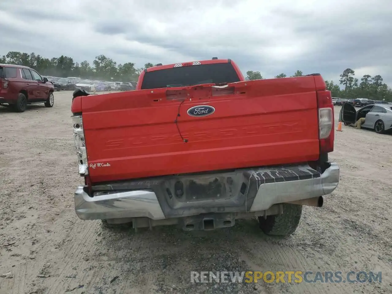 6 Photograph of a damaged car 1FT8W3BN3NED72339 FORD F350 2022