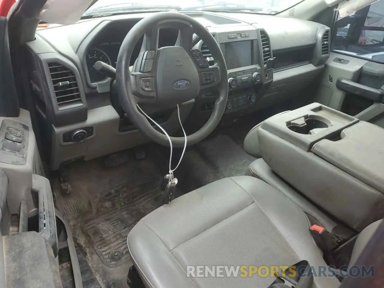 8 Photograph of a damaged car 1FT8W3BN3NED72339 FORD F350 2022