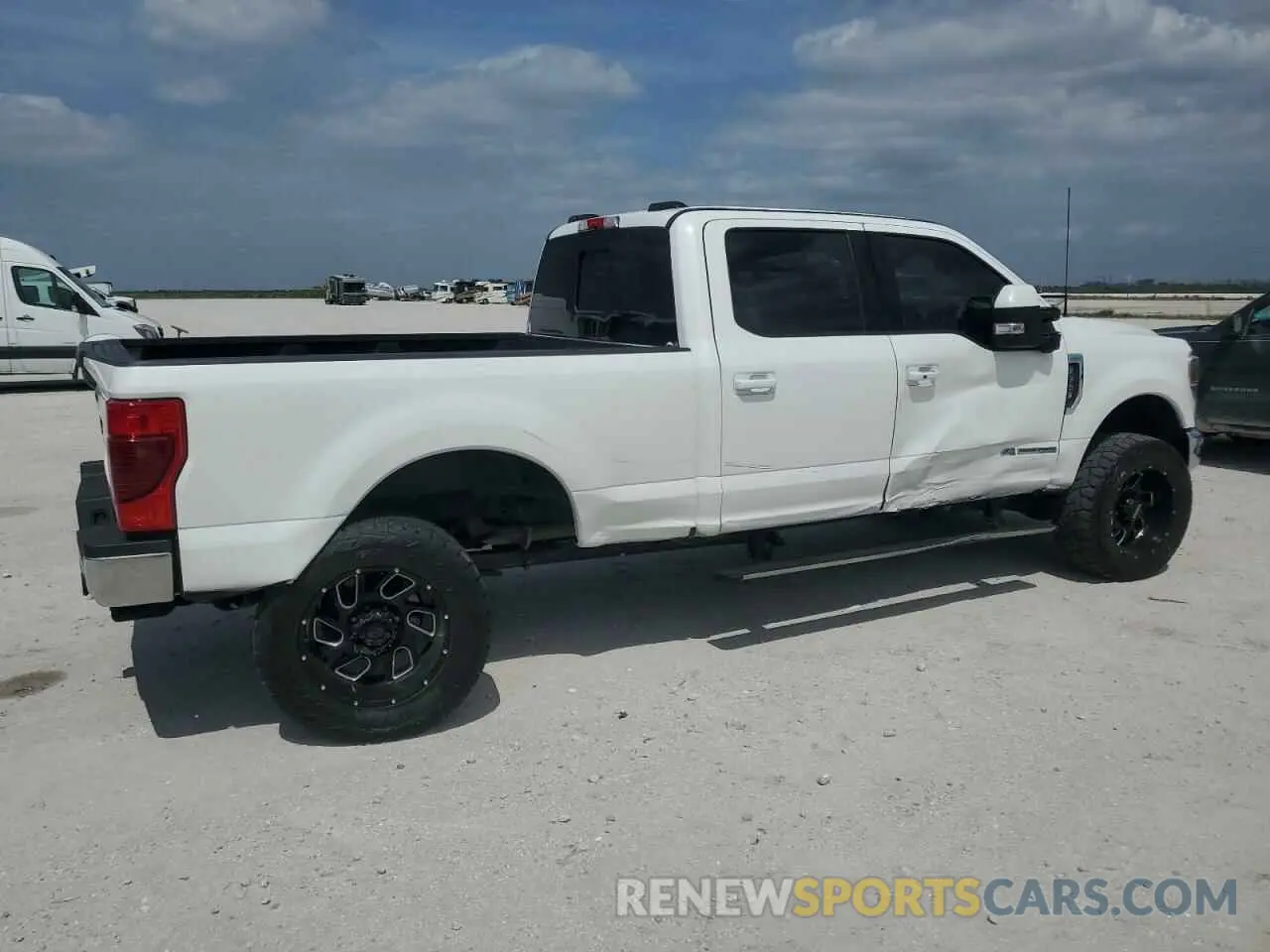 3 Photograph of a damaged car 1FT8W3BT1NEC82797 FORD F350 2022