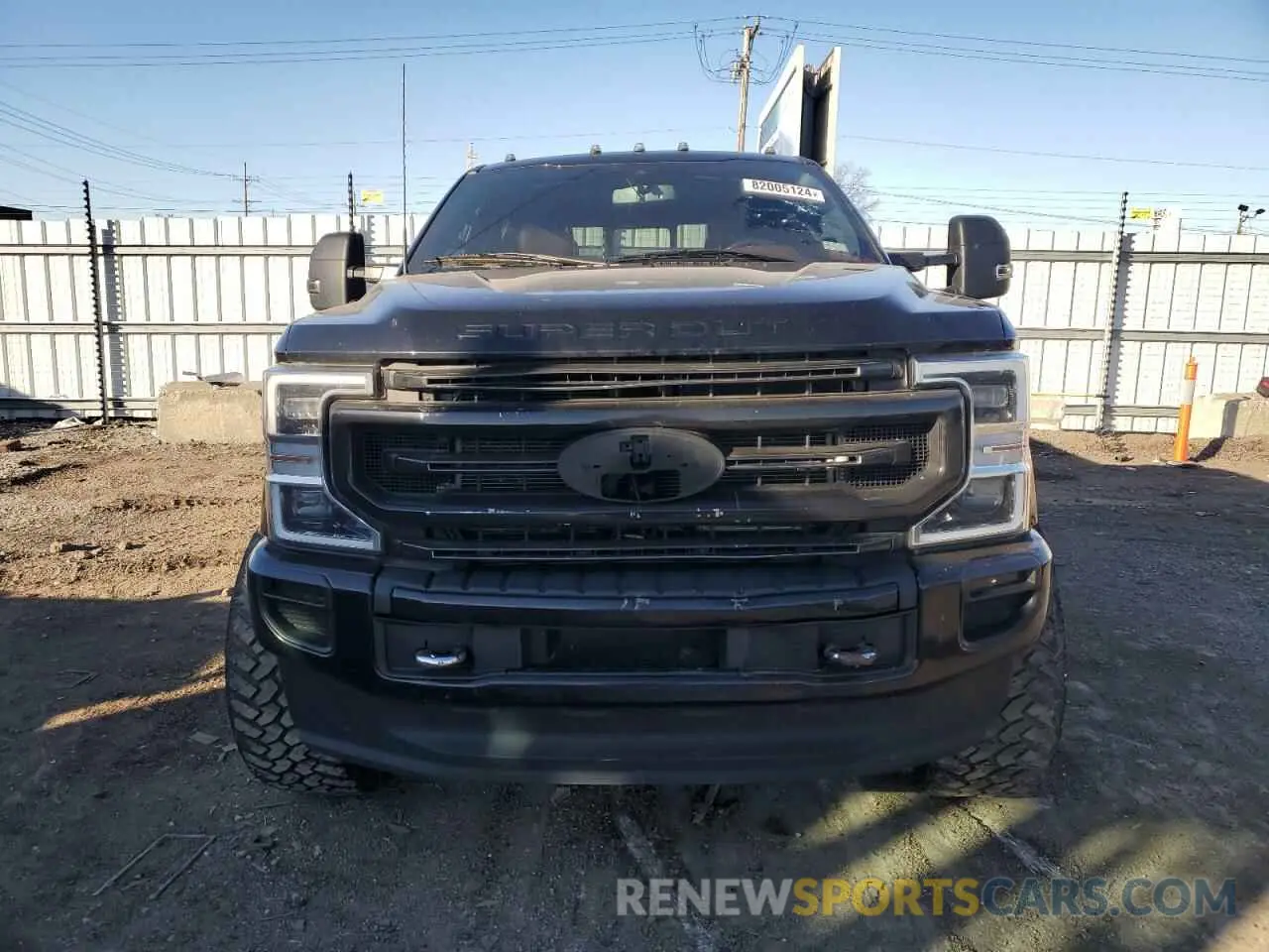 5 Photograph of a damaged car 1FT8W3BT1NEF00477 FORD F350 2022