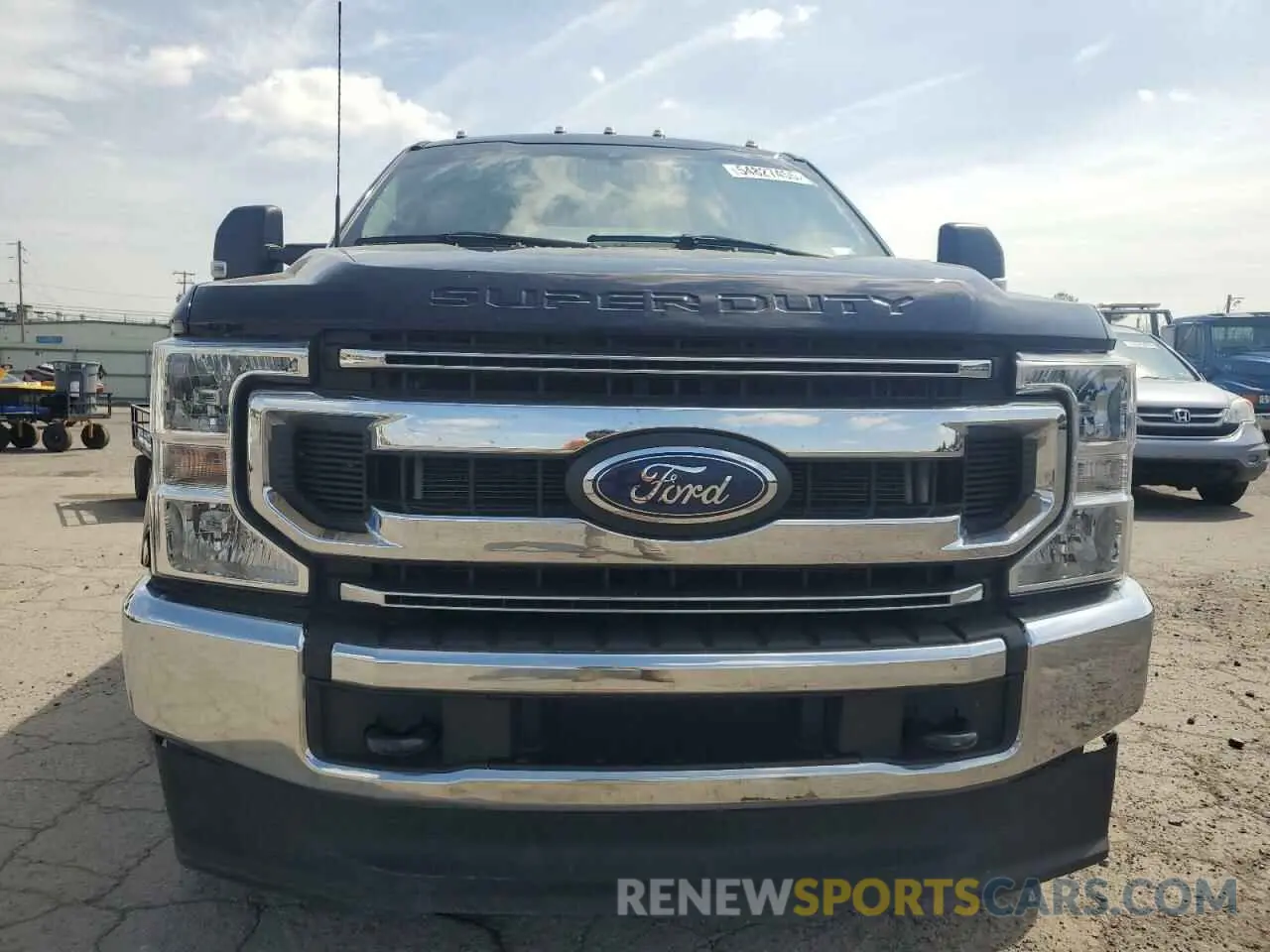 5 Photograph of a damaged car 1FT8W3BT2NED18075 FORD F350 2022