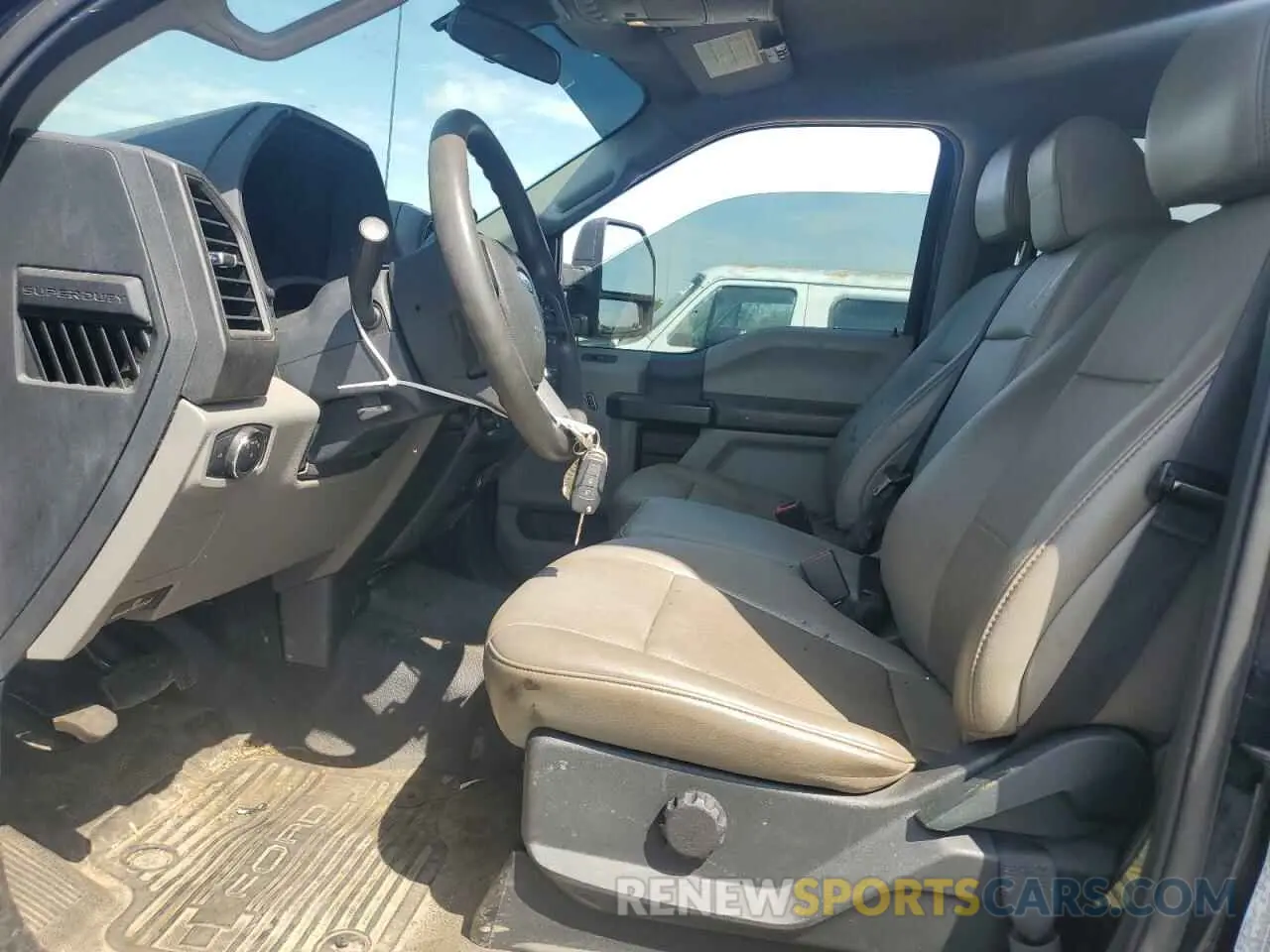 7 Photograph of a damaged car 1FT8W3BT2NED18075 FORD F350 2022