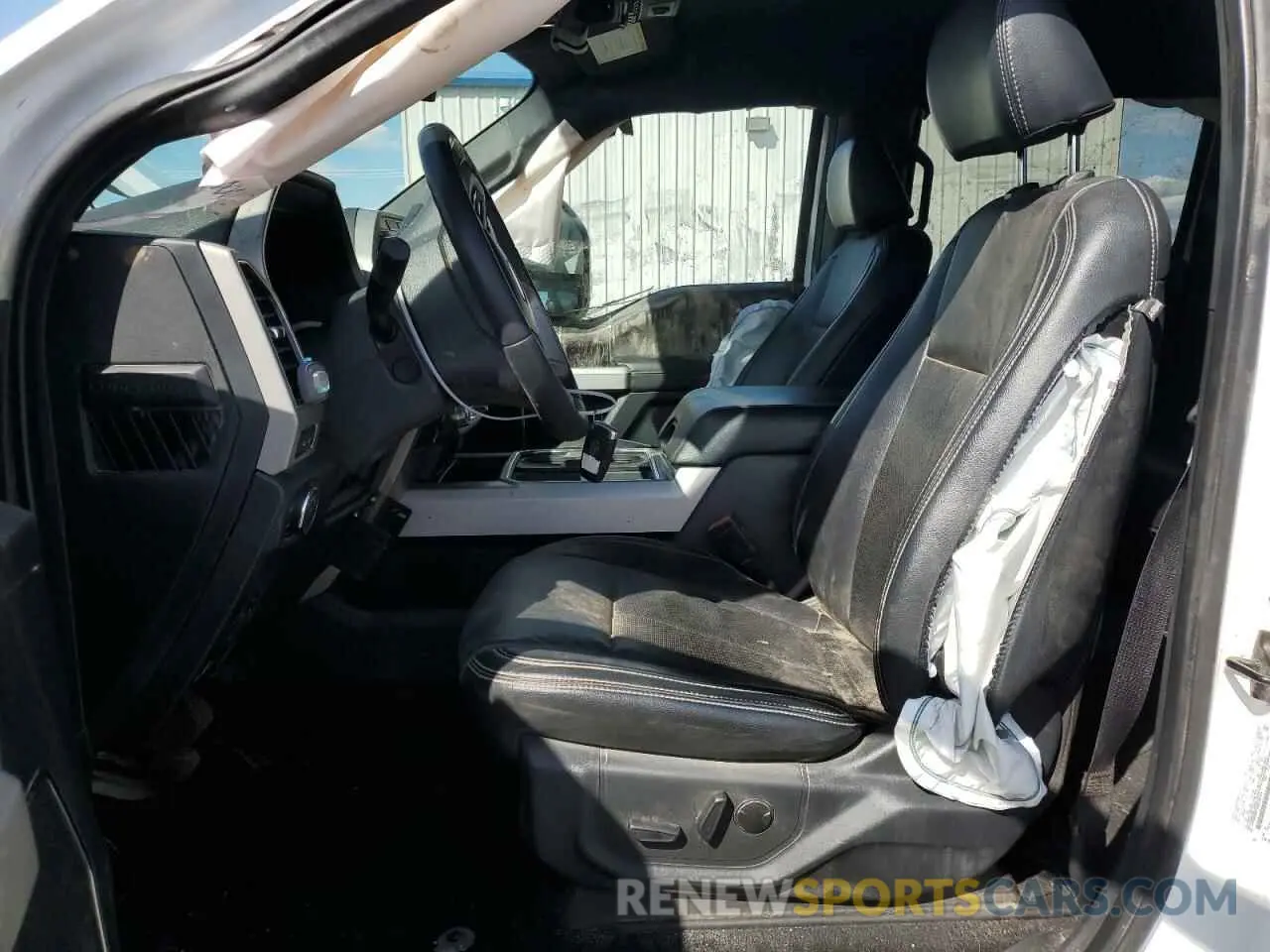 7 Photograph of a damaged car 1FT8W3BT3NEF05101 FORD F350 2022