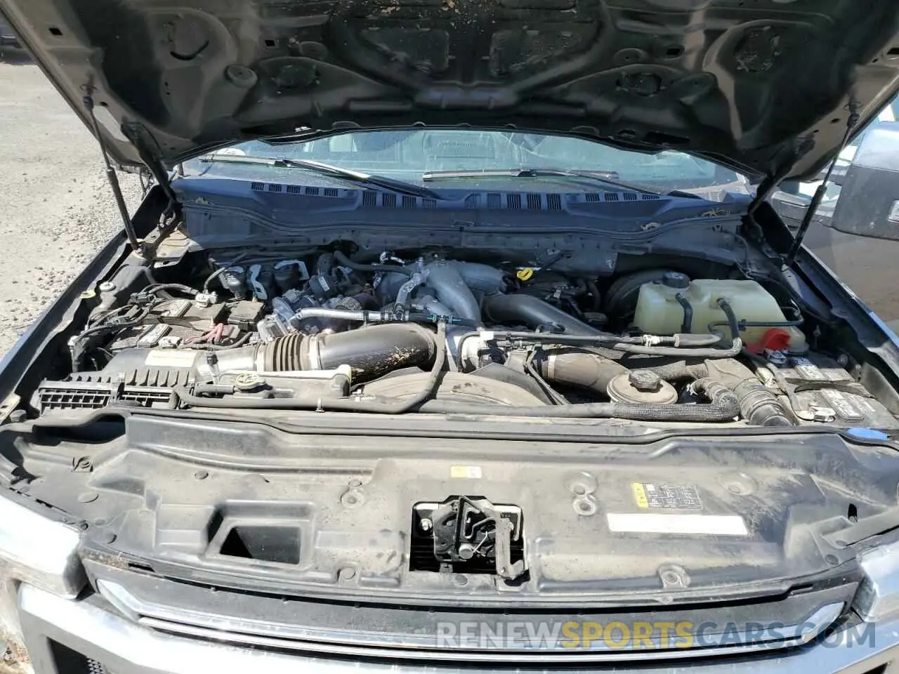 11 Photograph of a damaged car 1FT8W3BT5NEC65985 FORD F350 2022