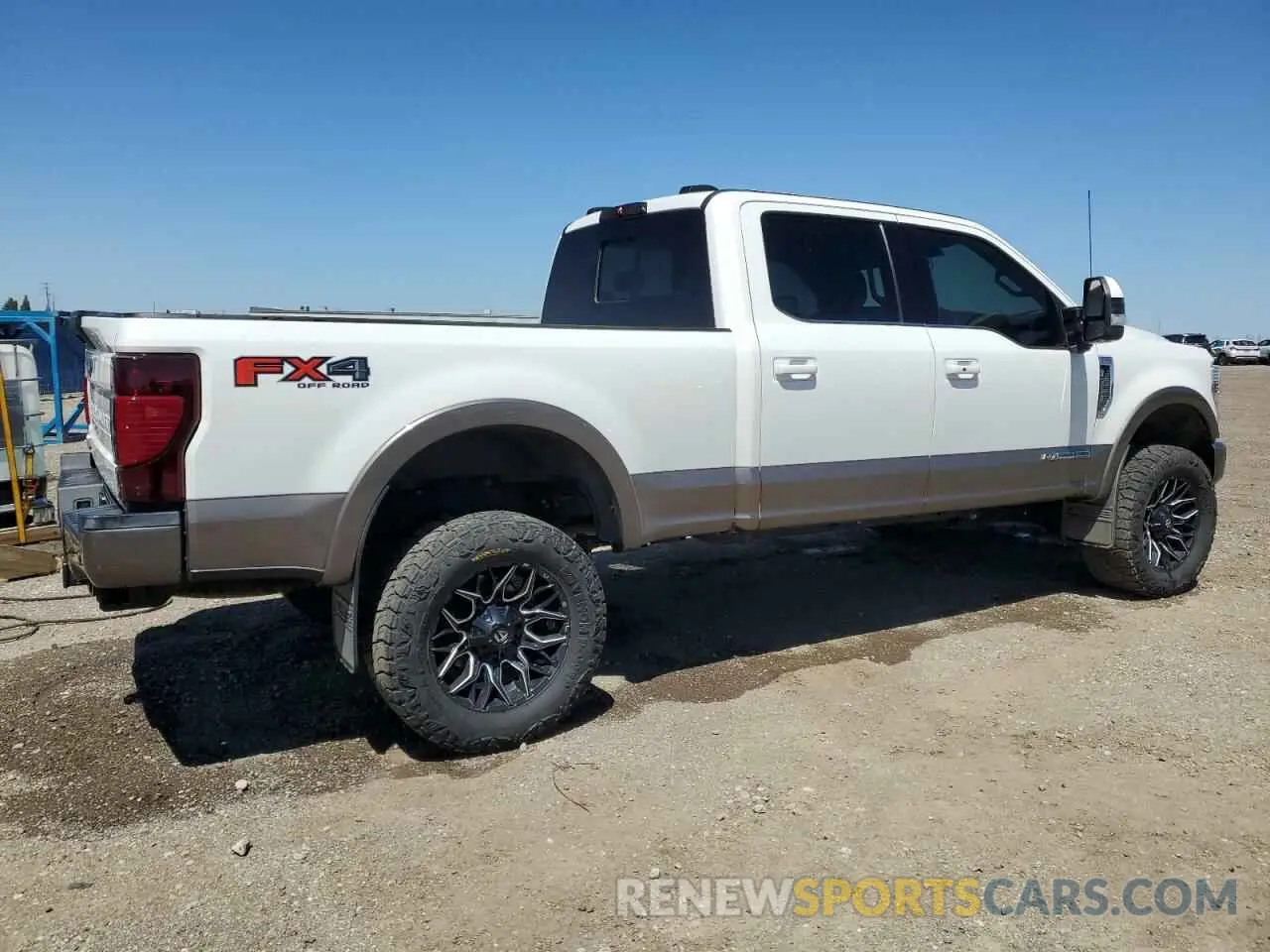 3 Photograph of a damaged car 1FT8W3BT8NEE61242 FORD F350 2022