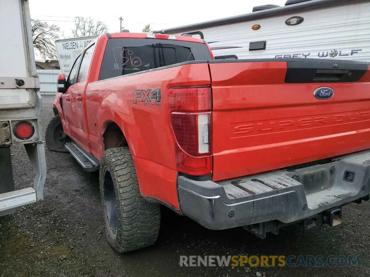 2 Photograph of a damaged car 1FT8W3BT9NEE28735 FORD F350 2022
