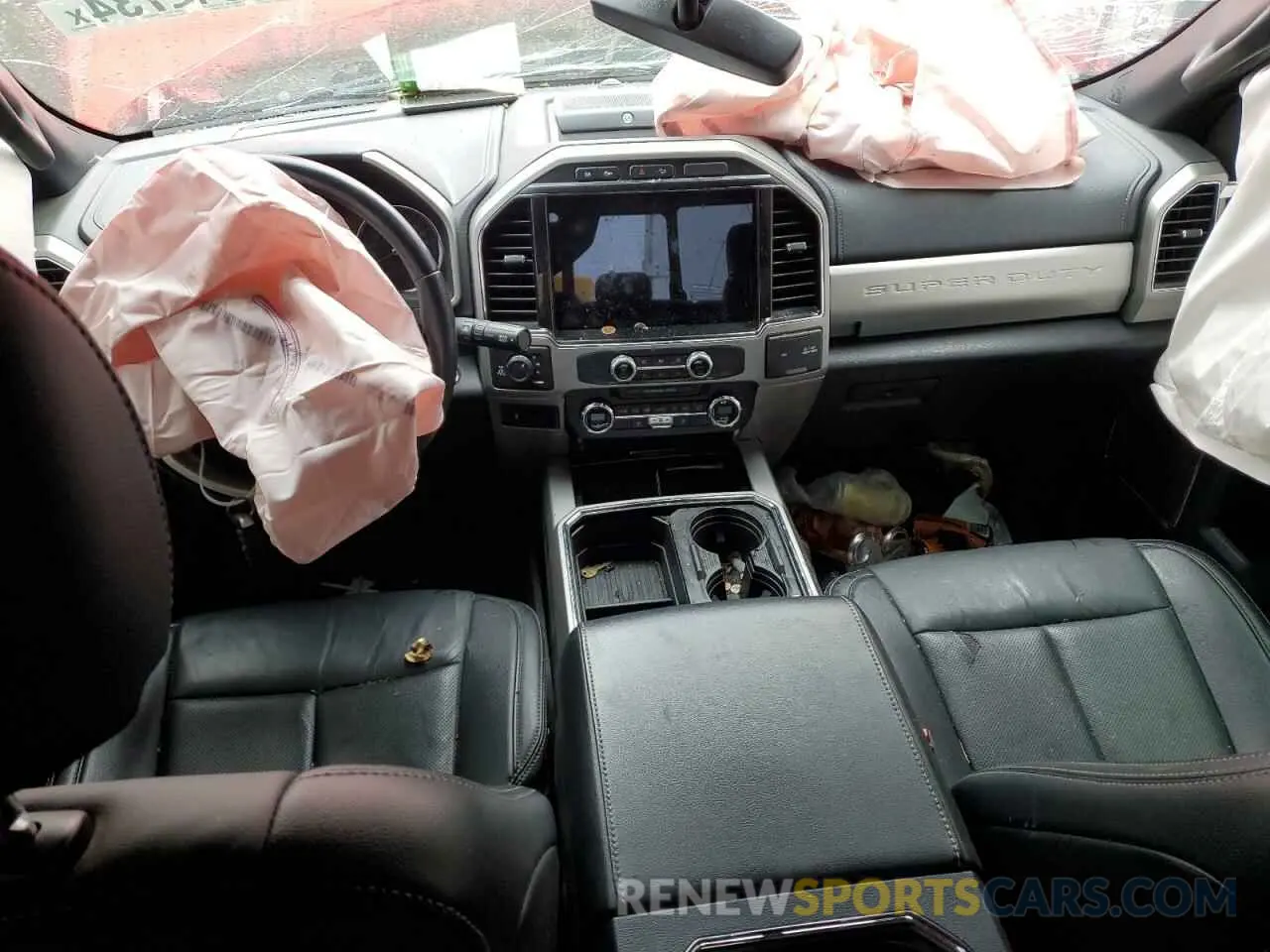 8 Photograph of a damaged car 1FT8W3BT9NEE28735 FORD F350 2022