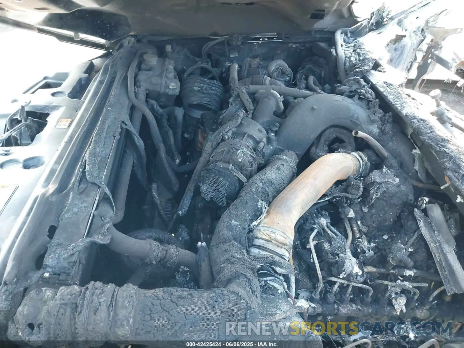 10 Photograph of a damaged car 1FT8W3BTXNED40762 FORD F350 2022