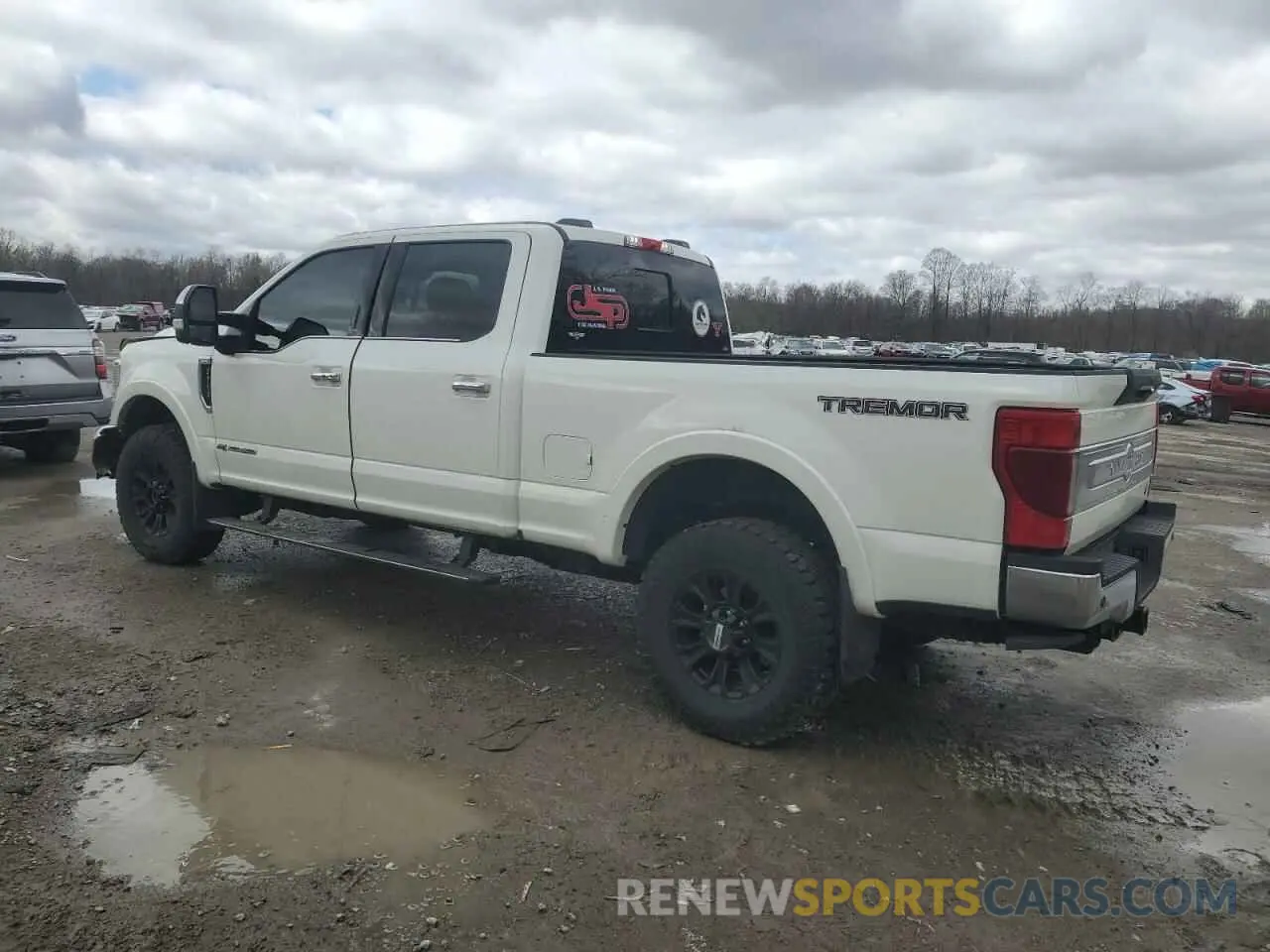 2 Photograph of a damaged car 1FT8W3BTXNEF77994 FORD F350 2022