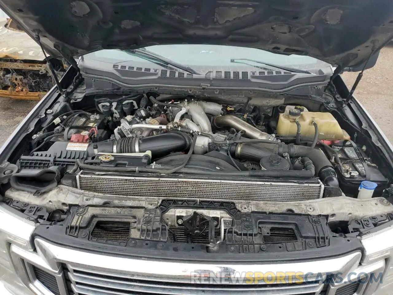11 Photograph of a damaged car 1FT8W3CTXNEF44041 FORD F350 2022
