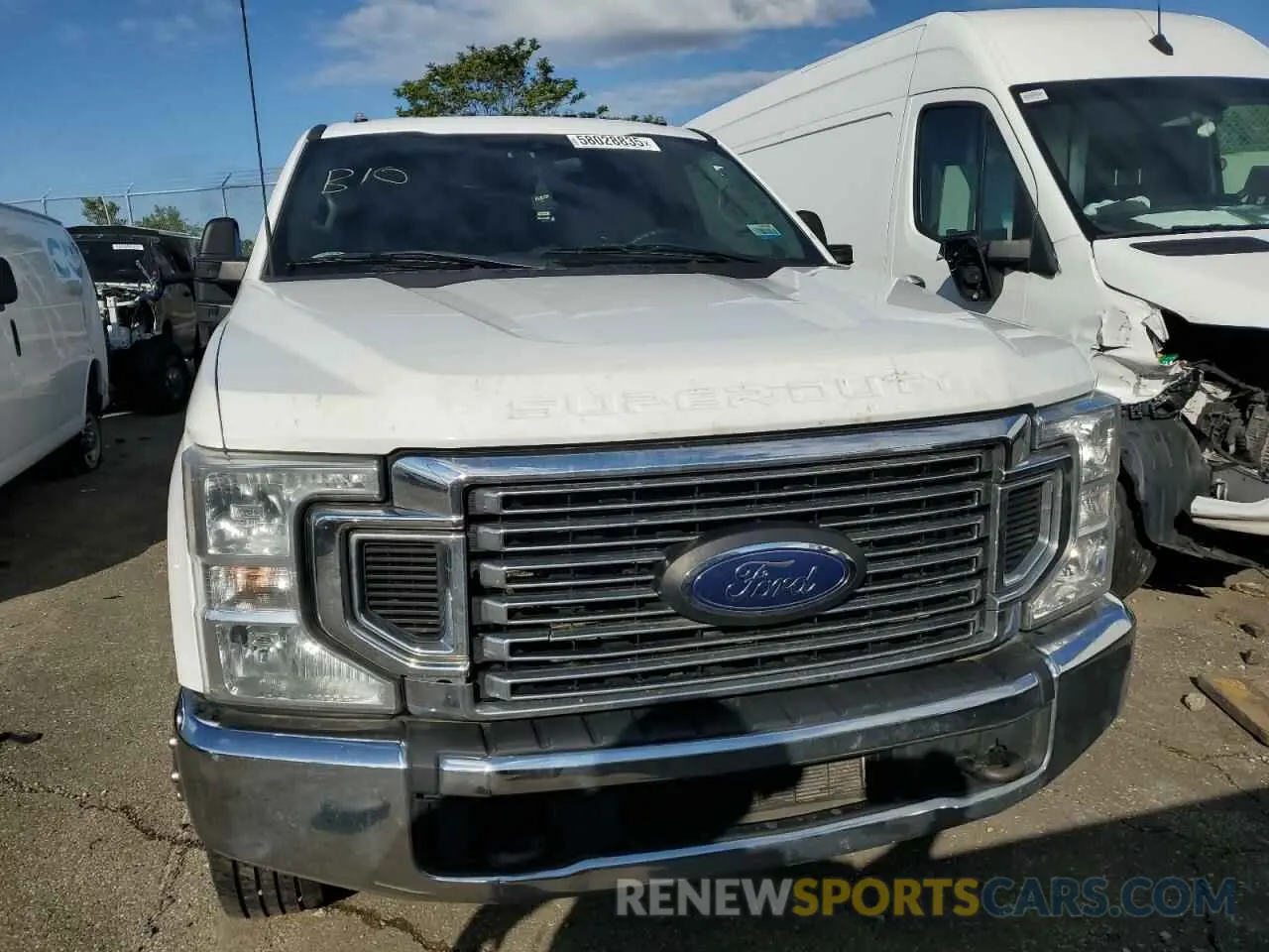 5 Photograph of a damaged car 1FT8W3DT4NEC08027 FORD F350 2022
