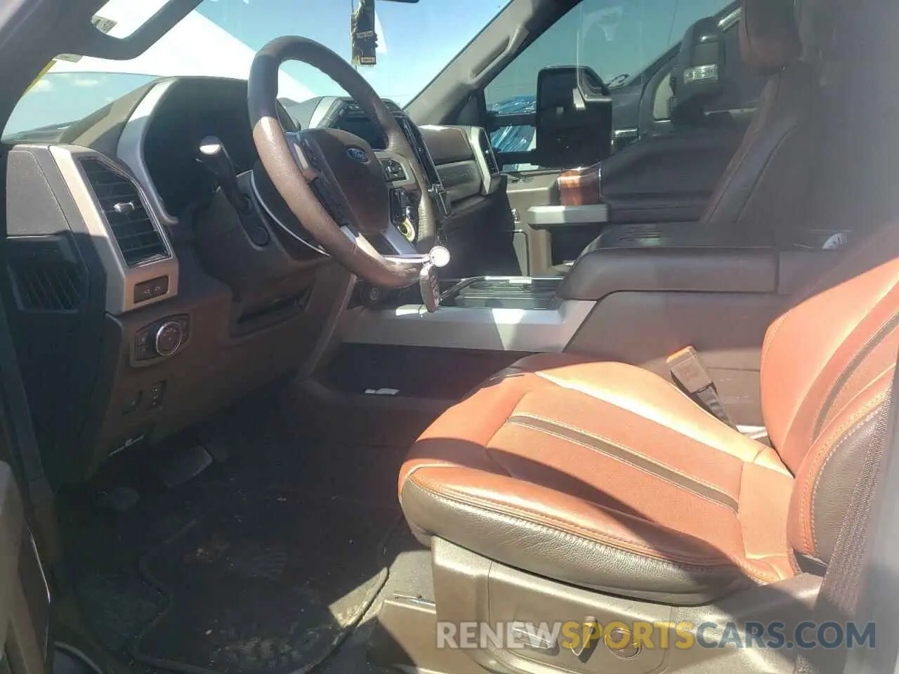 7 Photograph of a damaged car 1FT8W3DT4NED32783 FORD F350 2022