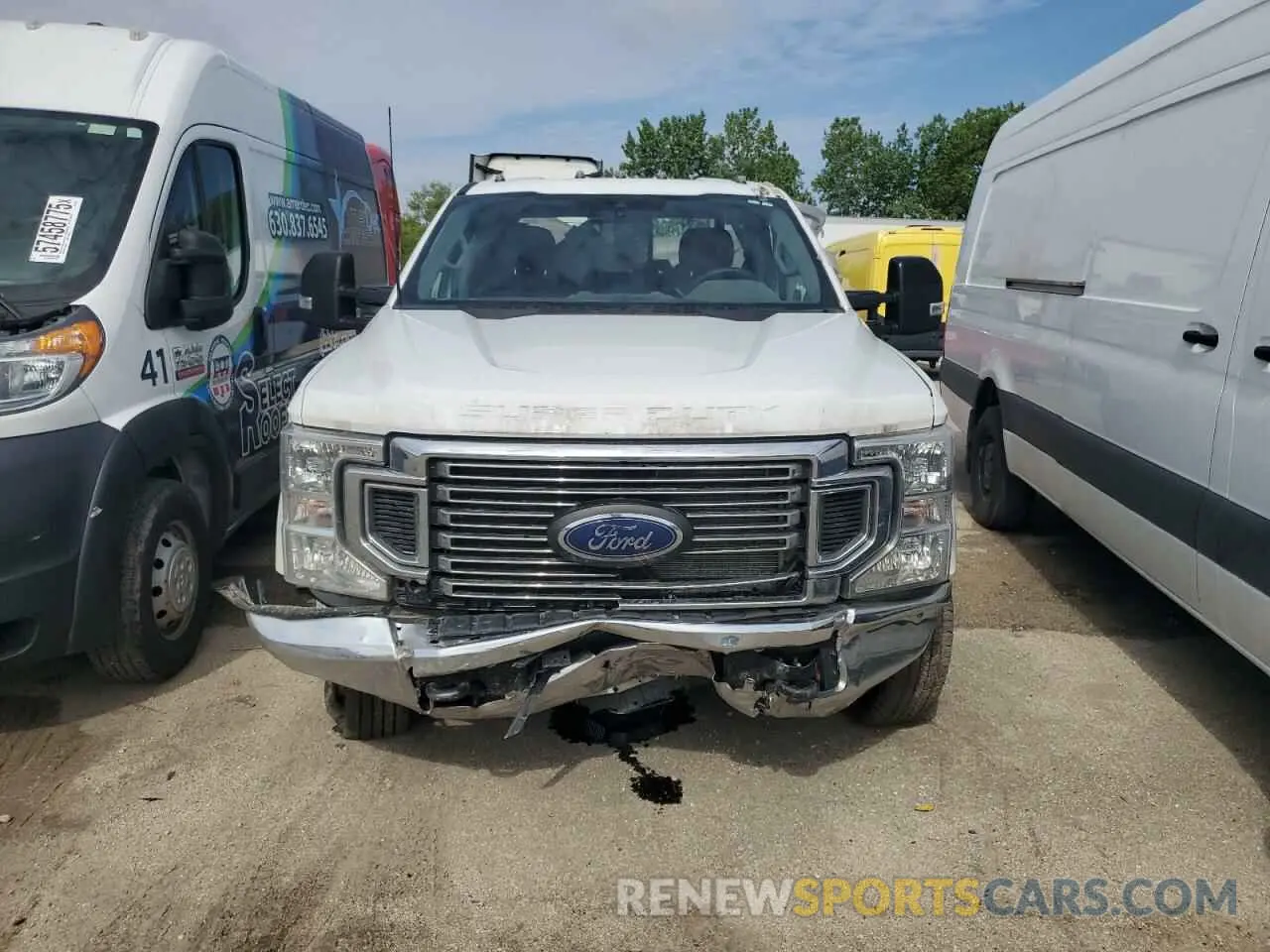 5 Photograph of a damaged car 1FT8W3DT7NEF75231 FORD F350 2022