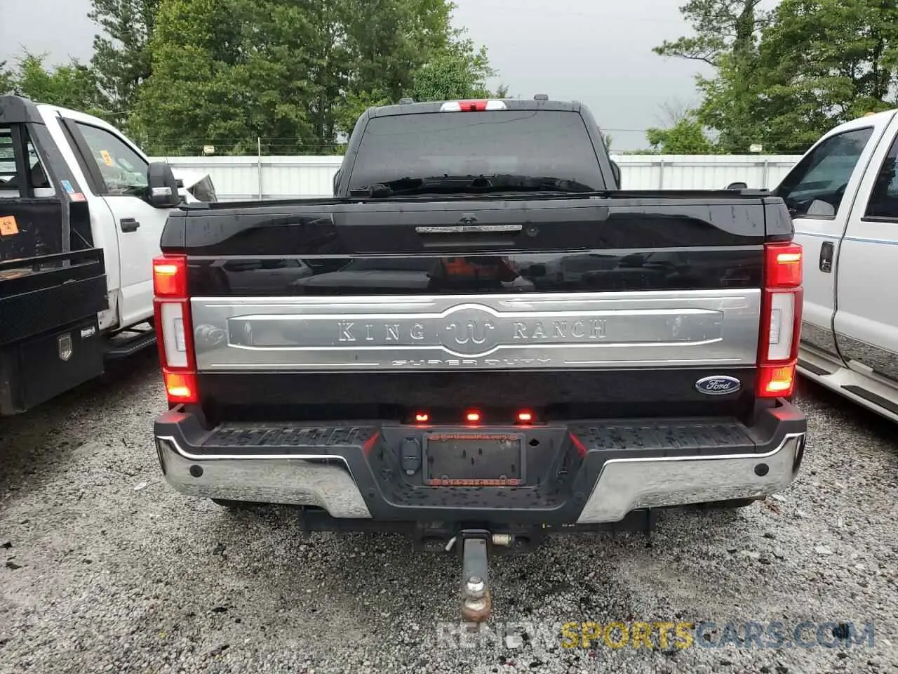 6 Photograph of a damaged car 1FT8W3DT7NEG13184 FORD F350 2022