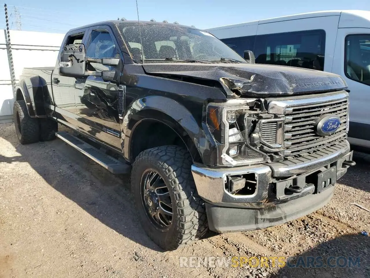4 Photograph of a damaged car 1FT8W3DT9NEC09111 FORD F350 2022