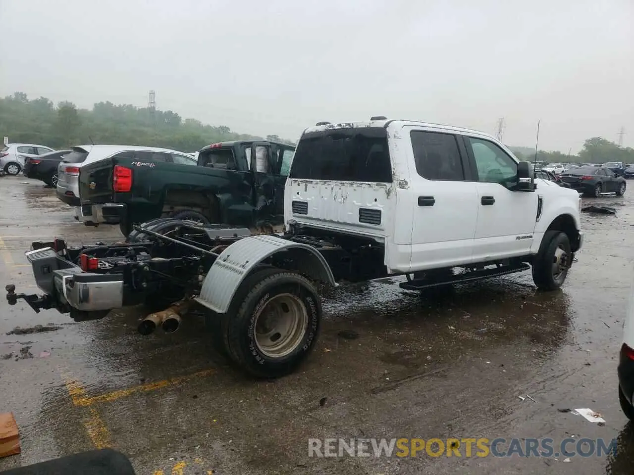 3 Photograph of a damaged car 1FT8W3DT9NEC54131 FORD F350 2022