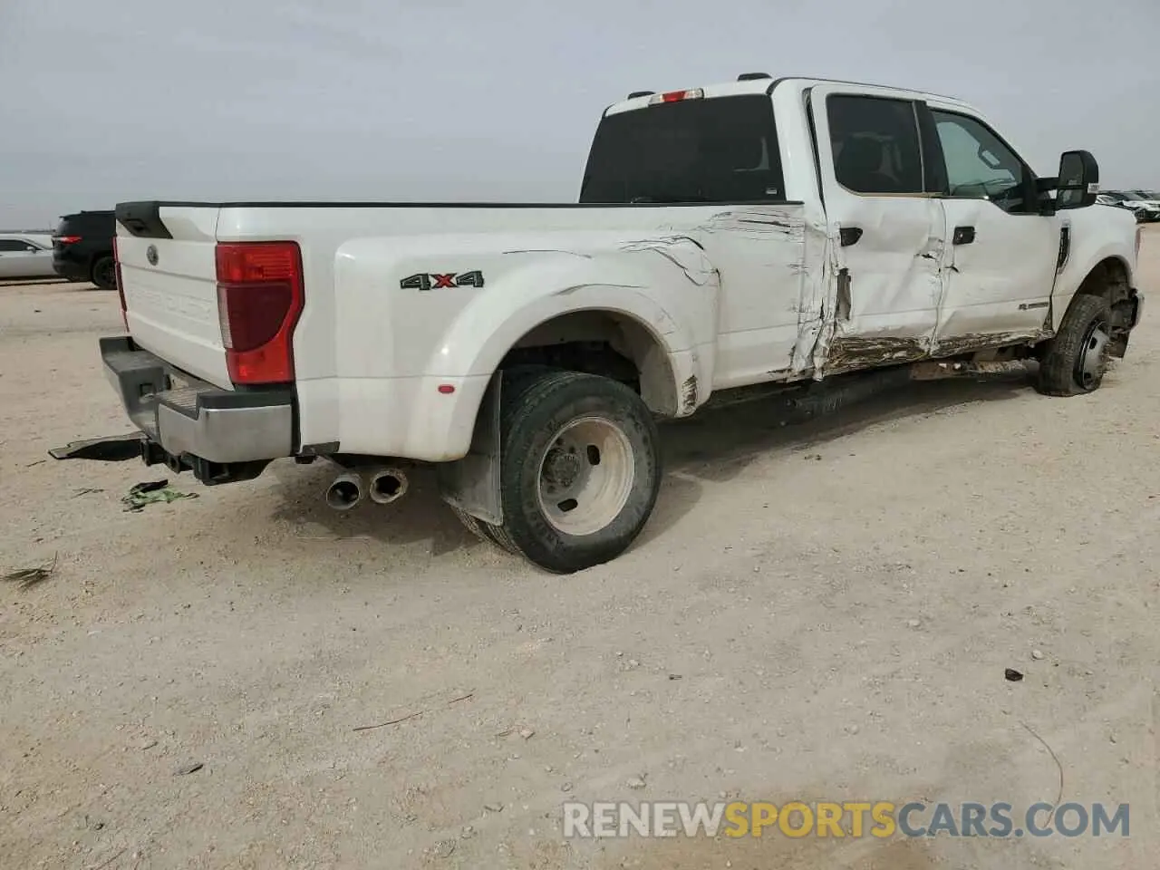 3 Photograph of a damaged car 1FT8W3DTXNEF30154 FORD F350 2022