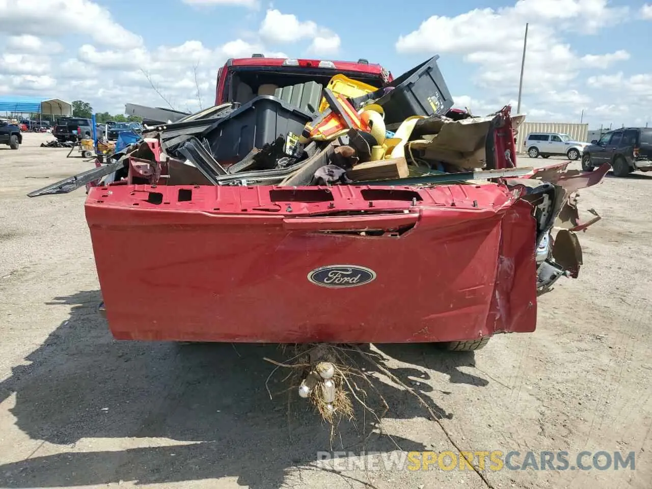 6 Photograph of a damaged car 1FT8W3BT3PEE19600 FORD F350 2023