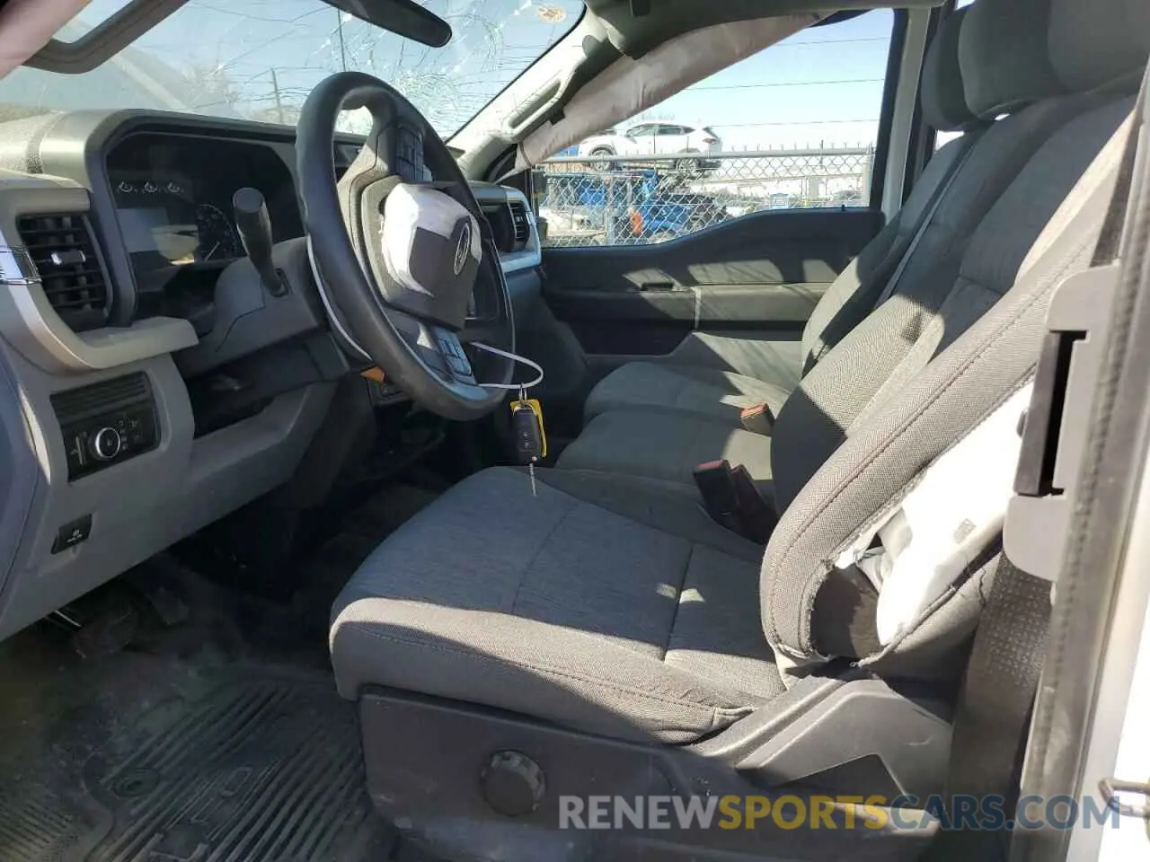 7 Photograph of a damaged car 1FT8X3BA4PEC82078 FORD F350 2023