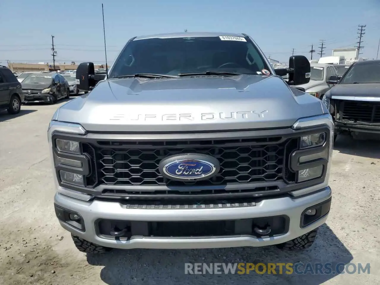 5 Photograph of a damaged car 1FT8X3BT6PEE10838 FORD F350 2023