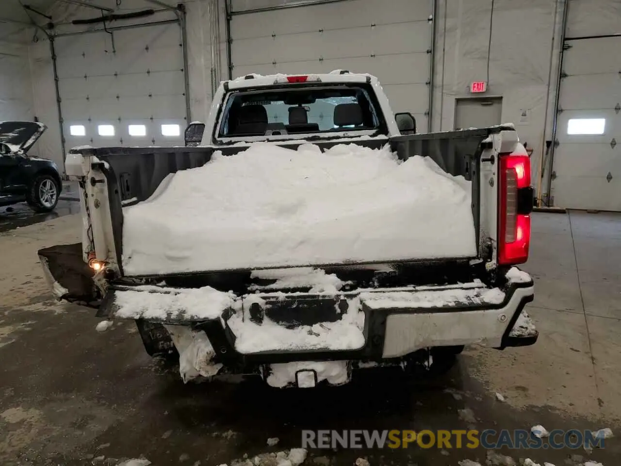 6 Photograph of a damaged car 1FTRF3BN0PED73018 FORD F350 2023