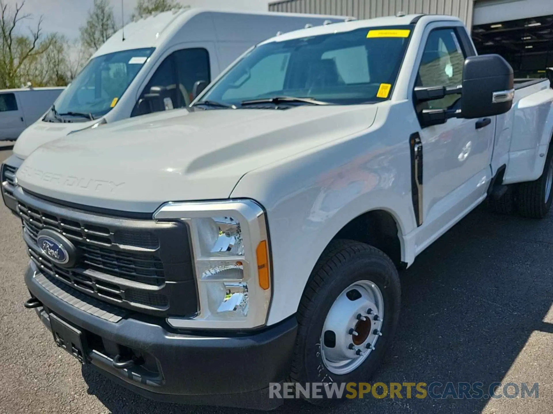 3 Photograph of a damaged car 1FTRF3CA5PED46425 FORD F350 2023