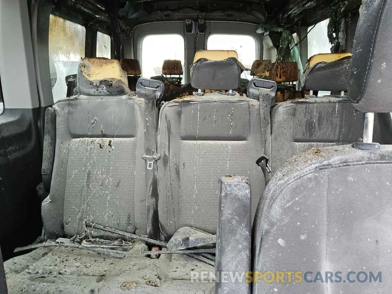 10 Photograph of a damaged car 1FBAX2C84RKA73164 FORD F350 2024
