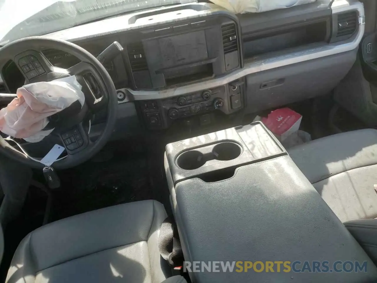 8 Photograph of a damaged car 1FT8W3BA1REF18983 FORD F350 2024