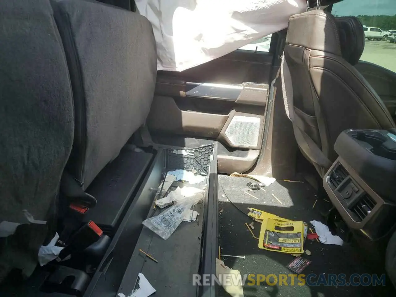 10 Photograph of a damaged car 1FT8W3BM1REC37101 FORD F350 2024