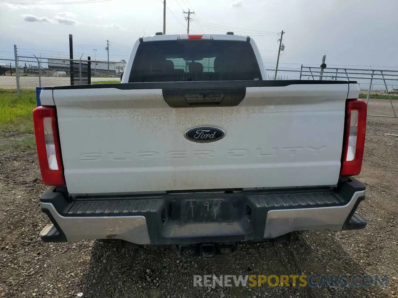 6 Photograph of a damaged car 1FT8W3BN2REC96988 FORD F350 2024