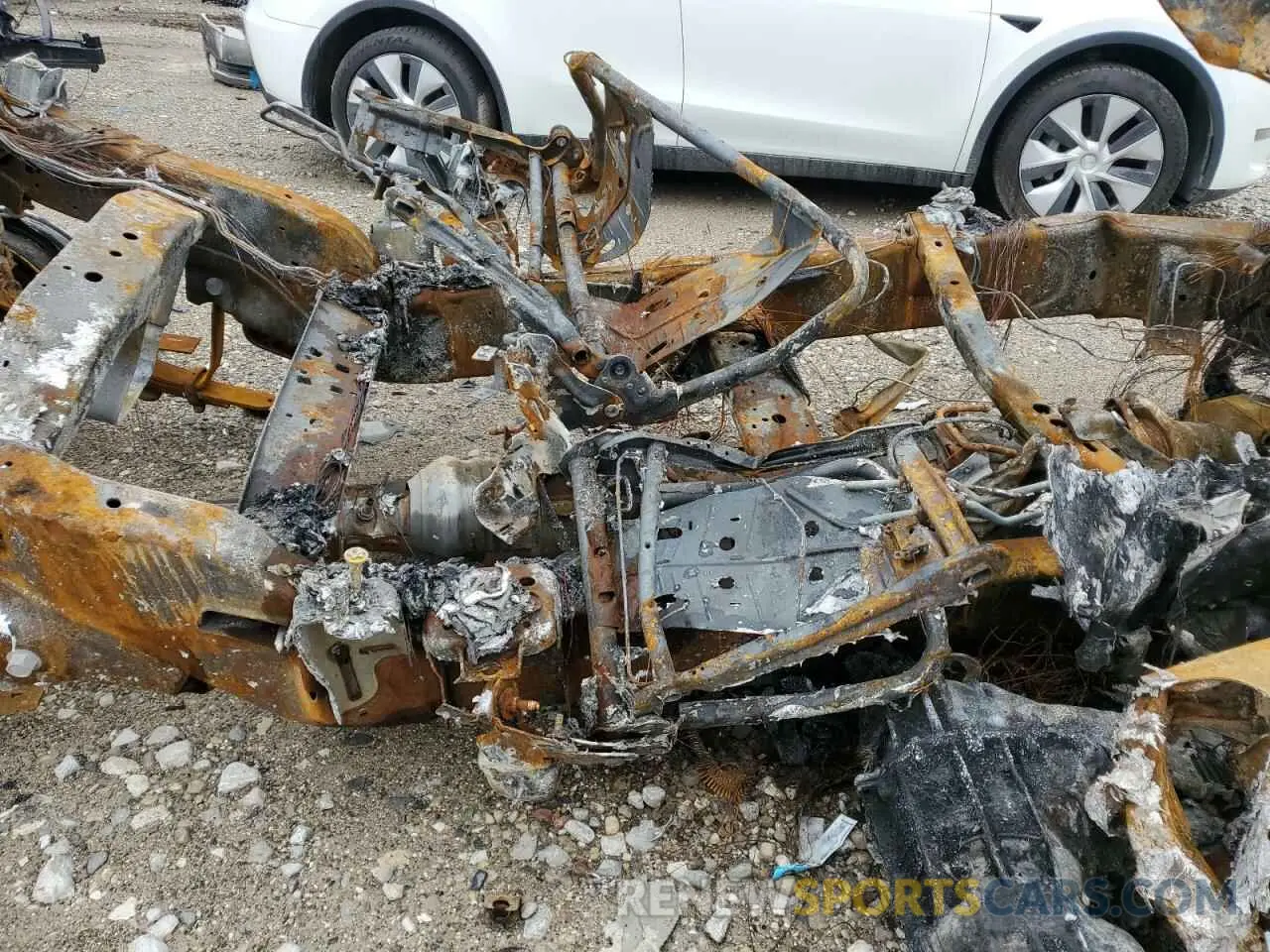 10 Photograph of a damaged car 1FT8W3BT1RED00527 FORD F350 2024