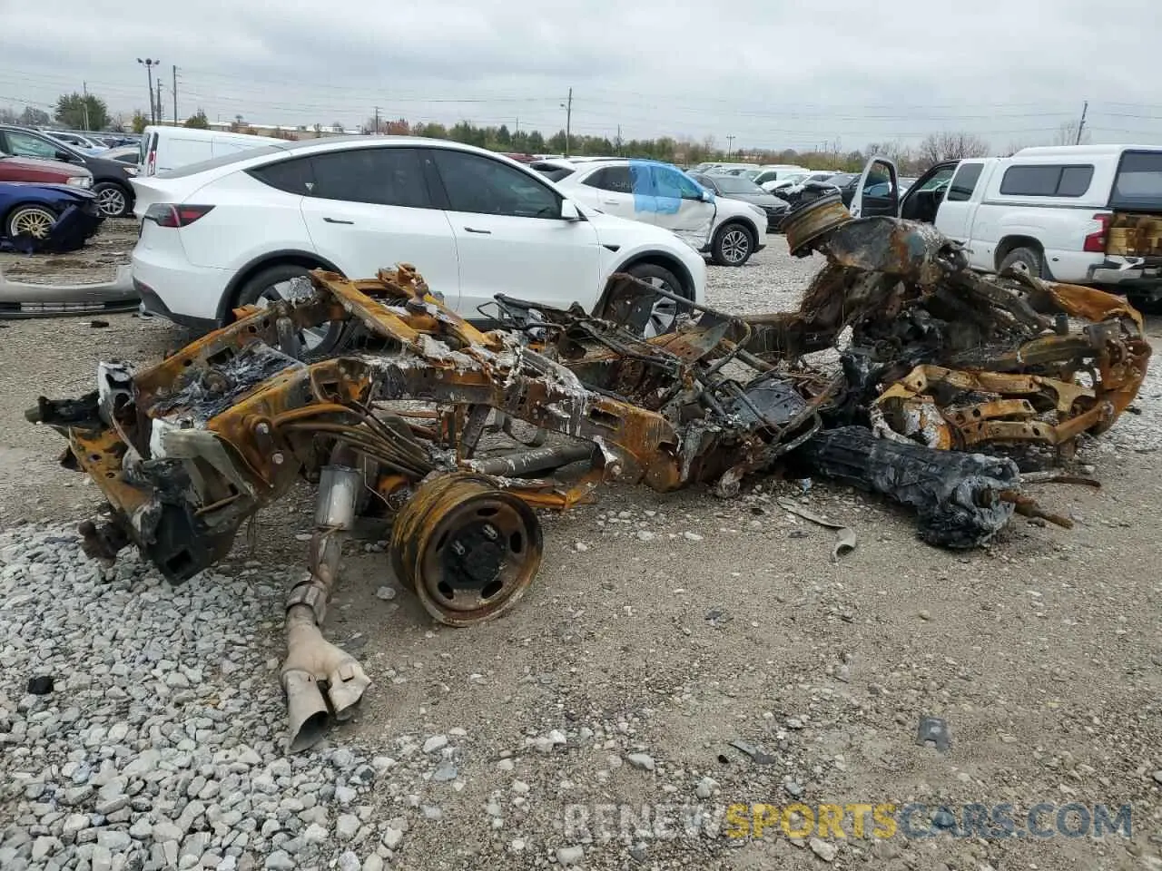 3 Photograph of a damaged car 1FT8W3BT1RED00527 FORD F350 2024
