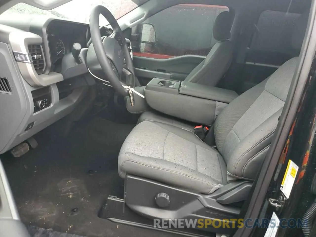 7 Photograph of a damaged car 1FT8W3BT2REE03102 FORD F350 2024