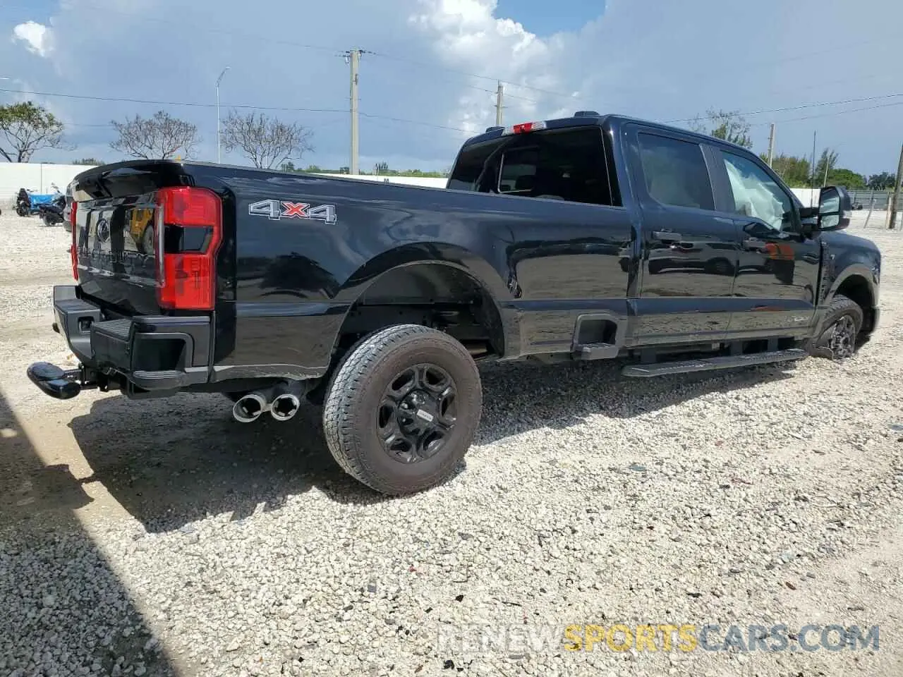 3 Photograph of a damaged car 1FT8W3BT7REF14387 FORD F350 2024