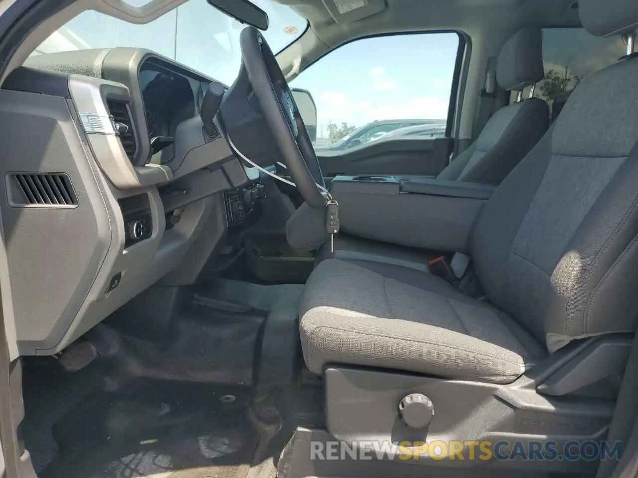 7 Photograph of a damaged car 1FT8W3DM1REF84831 FORD F350 2024