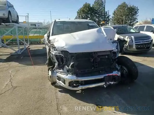11 Photograph of a damaged car 1FT8W3DM3REE71074 FORD F350 2024