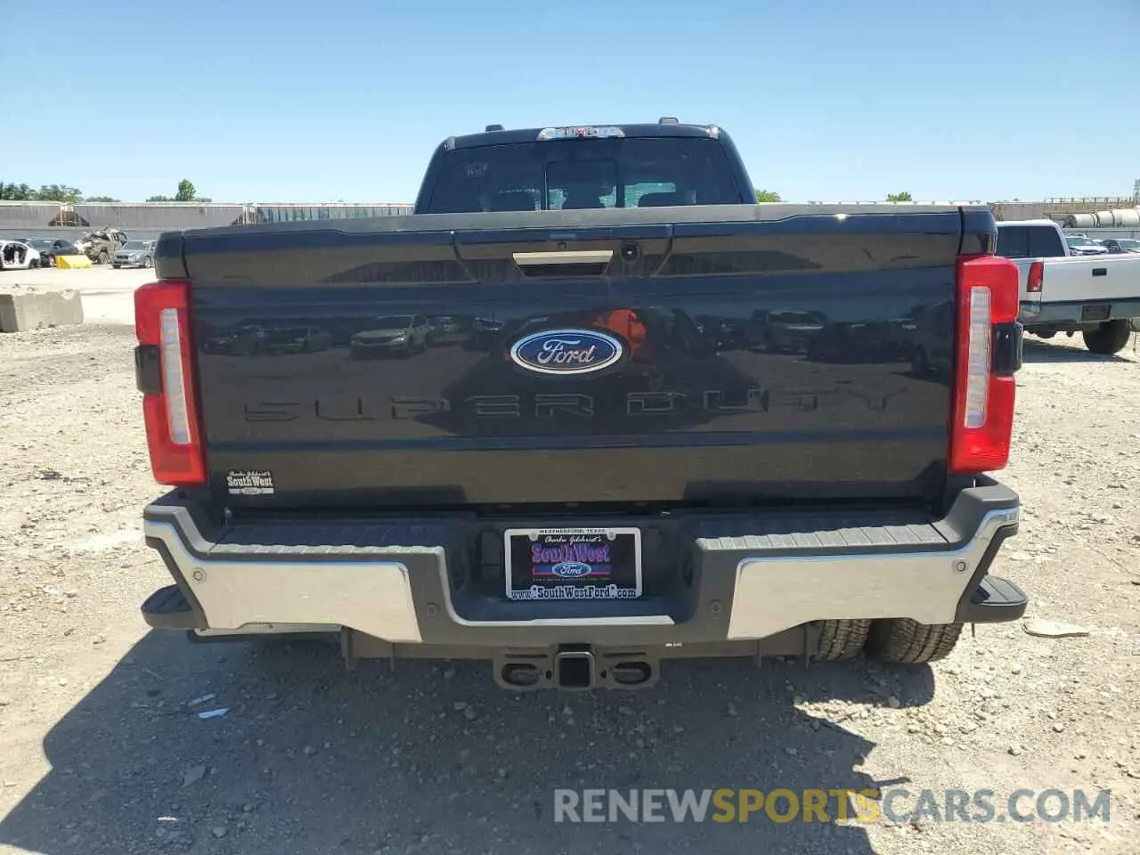 6 Photograph of a damaged car 1FT8W3DT3REF35847 FORD F350 2024