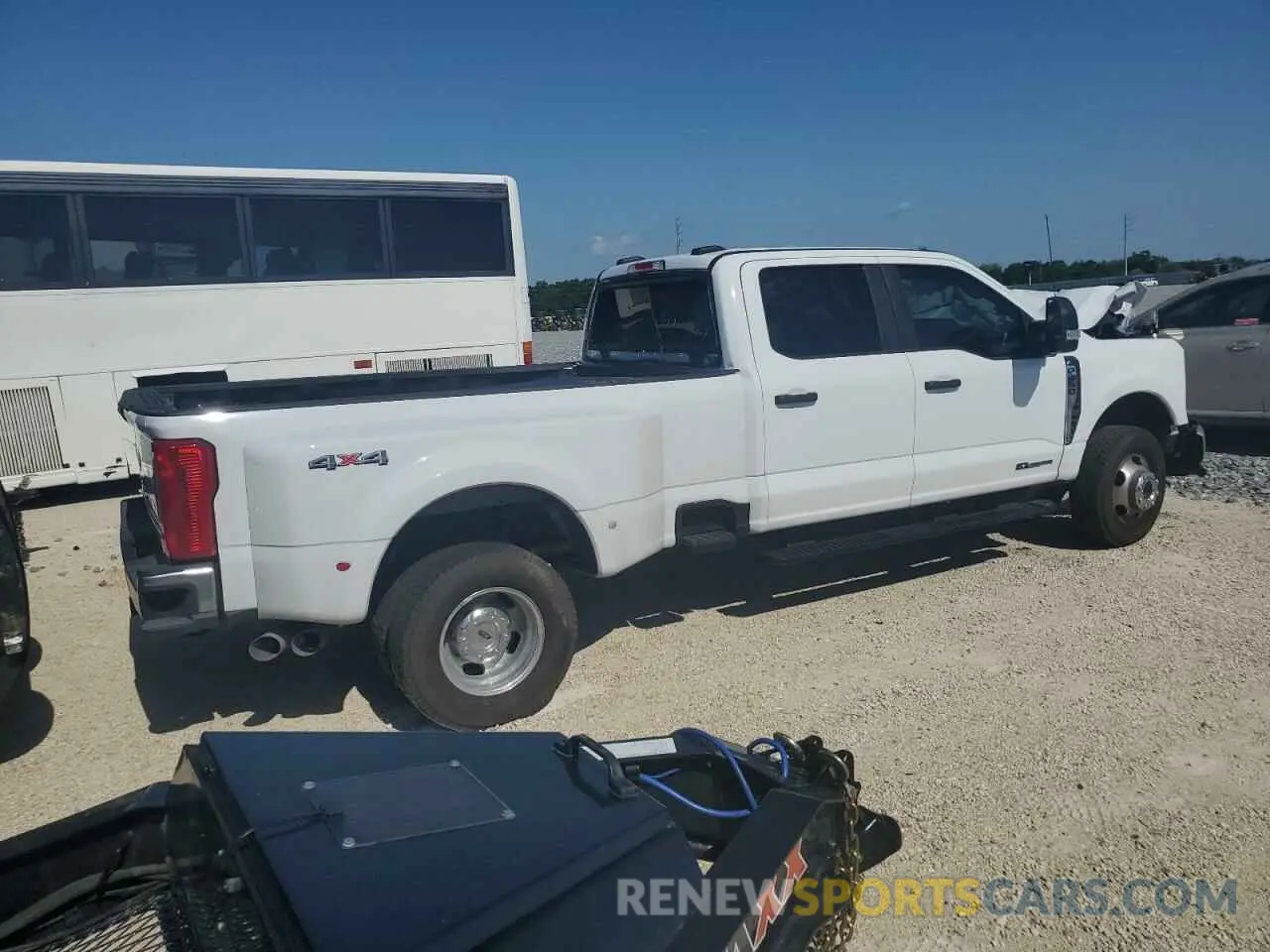 3 Photograph of a damaged car 1FT8W3DT1SEC11799 FORD F350 2025