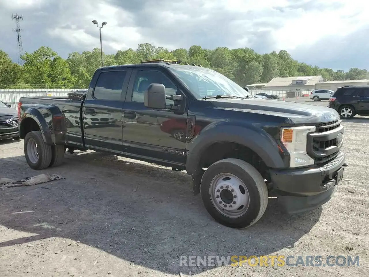 4 Photograph of a damaged car 1FT8W4DT7MEC33766 FORD F450 2021