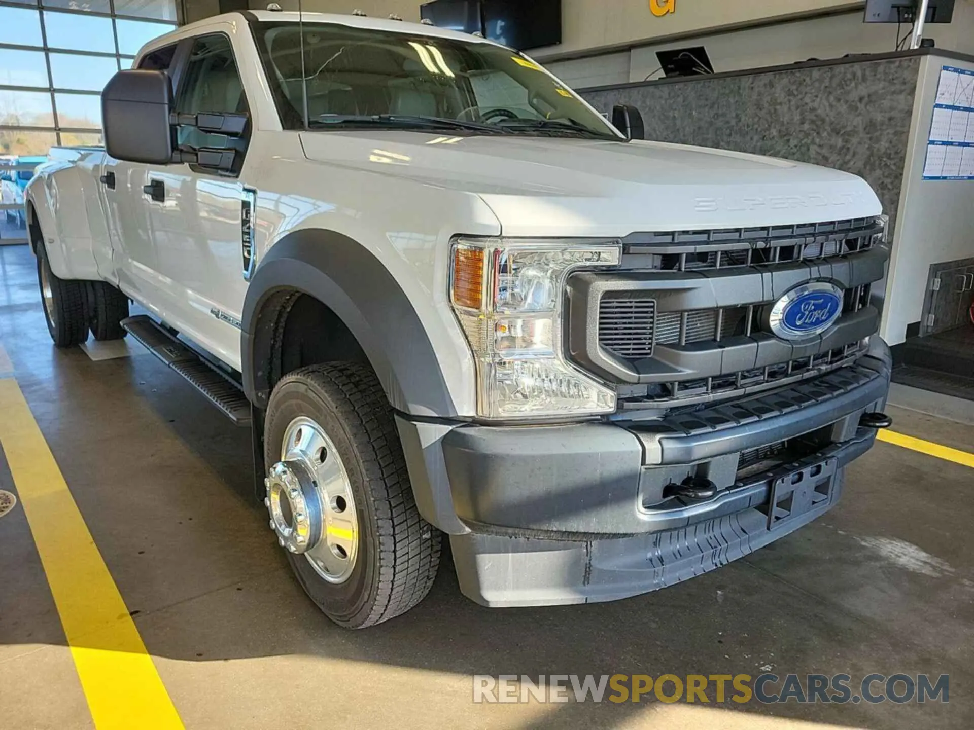 14 Photograph of a damaged car 1FT8W4DT8MED97673 FORD F450 2021