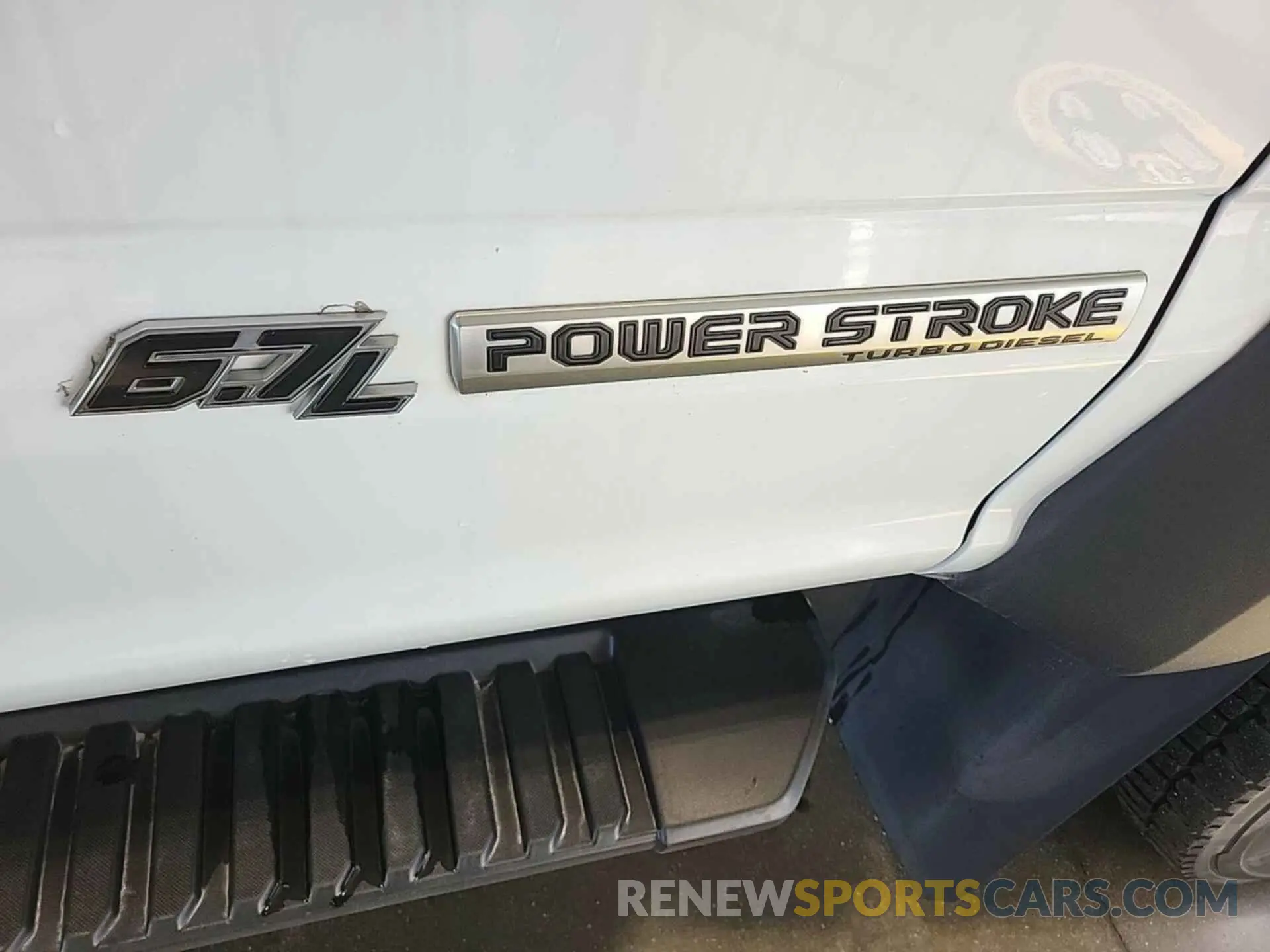 15 Photograph of a damaged car 1FT8W4DT8MED97673 FORD F450 2021
