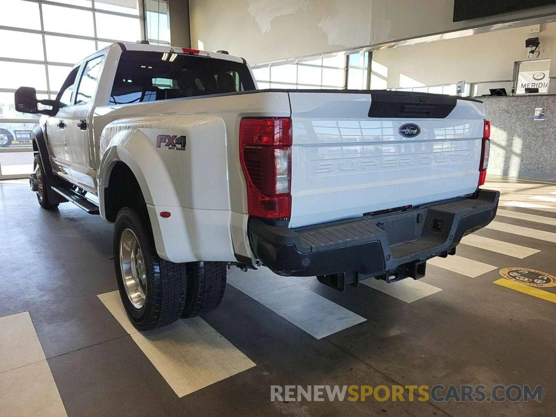 22 Photograph of a damaged car 1FT8W4DT8MED97673 FORD F450 2021